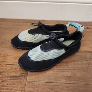 New kids water shoes size 2/3